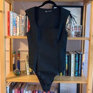 Black Zara bodysuit with padded shoulders